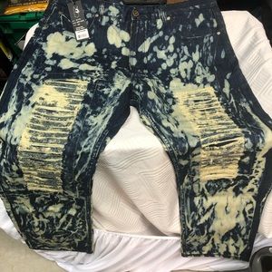 Makobi jeans with a variety of sizes